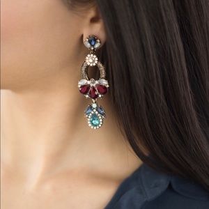 Chloe + Isabel Jewelry - All That Glitters Statement Earrings Chloe + Isabel Jewelry - All That Glitters Statement Earrings